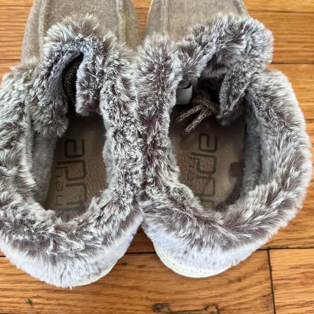 Hey Dude Wendy Fur Lined Boots Booties Shoes Women's Size 6 Comfort Slip On - Picture 7 of 10